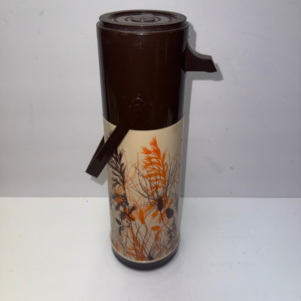 Aladdin Pump-A-Drink Thermos Unisex 1 Quart Brown Vintage 1977 Wheat Pattern